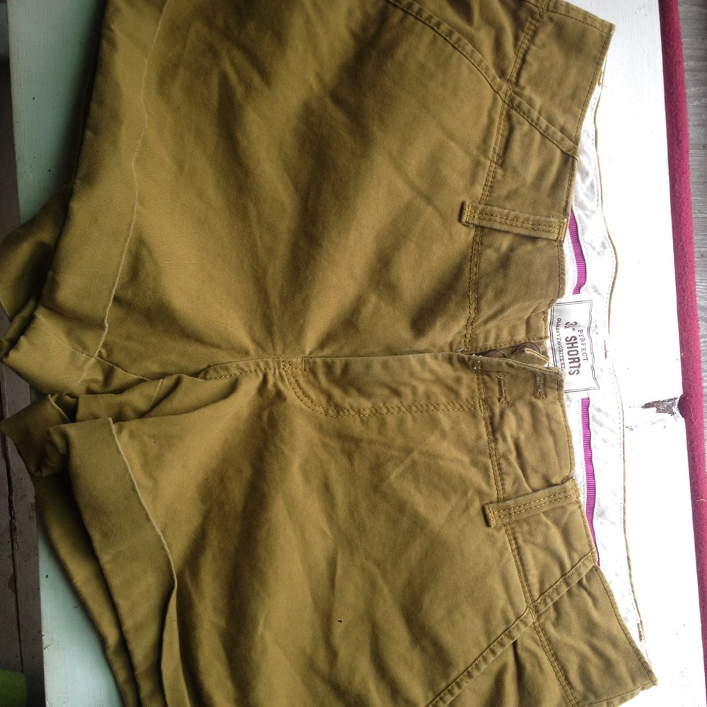 TRADED/Olive Green Shorts